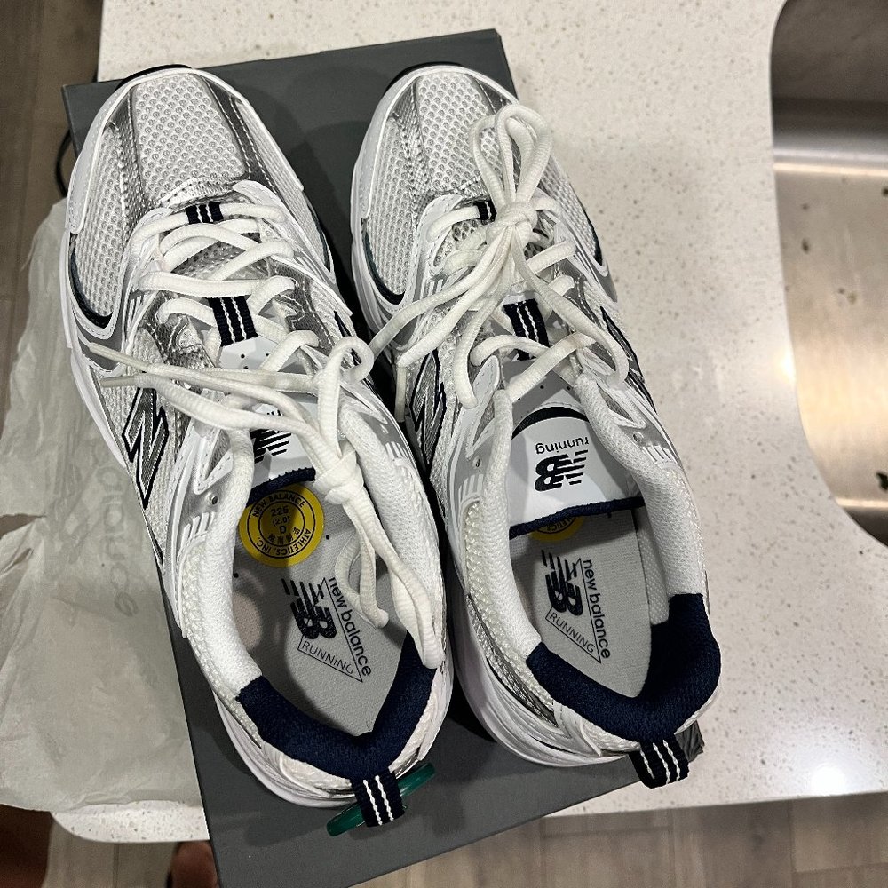 New Balance 530 White Silver Navy Size 6 women's (size 4.5 Youth)